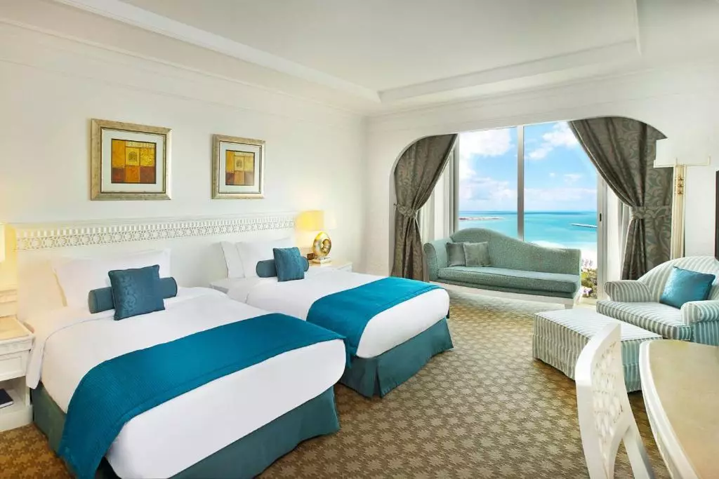 Al Habtoor Grand Resort Autograph Collection